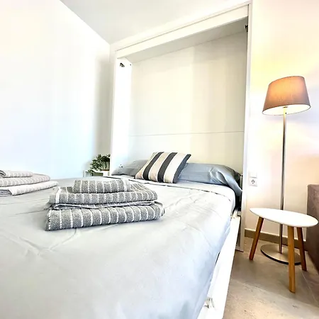 Vis8-nuevo, Centro A 5 Minutos, Playa A 850 Metros, Wifi, Terraza * Torremolinos